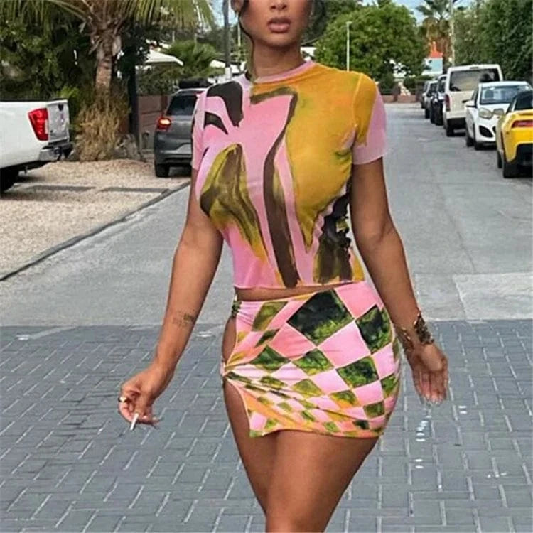 Print 2 Piece Set Women Fashion Short Sleeve O-neck Crop Tees+Side Hollow Matching Skirts Female Stunning Outfits