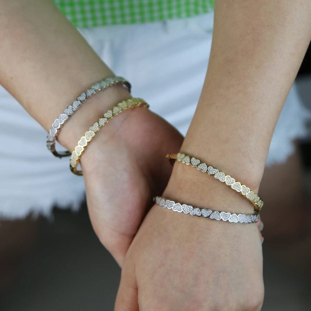 Promotion Individuality Valentine's Day Gift Heart Shape Bangle Bracelet Micro Pave 5A Cz Bling Diamond Women Jewelry