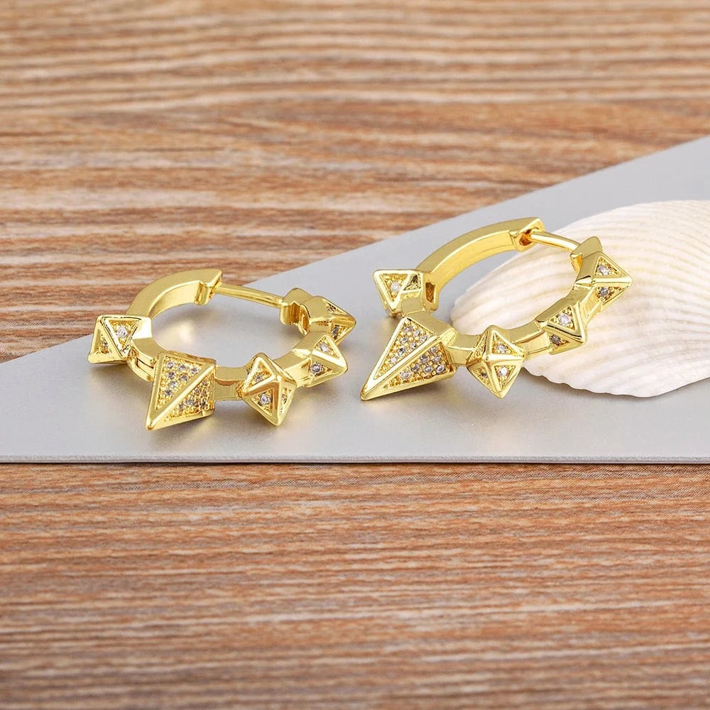 QIKU Punk Triangle Taper Crystal Hoop Earrings Cubic Zirconia Geometric Design Earrings Jewelry Gift Wholesale Dropshipping