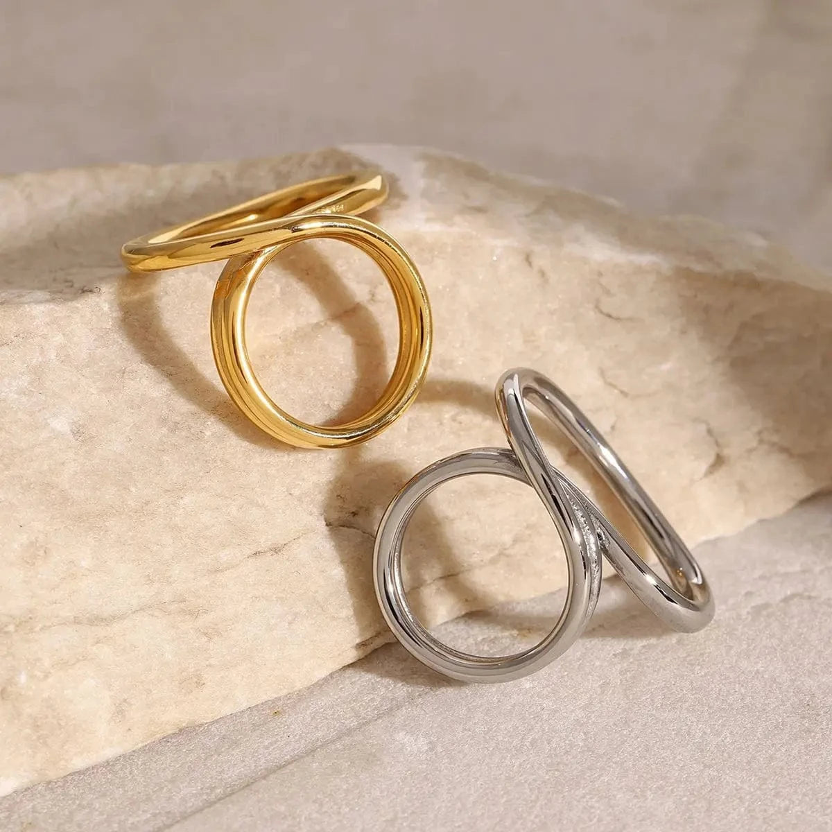 R2442 Modern Fashion 18k Gold Plated Stainless Steel Spiral Wrap Design Twisted Wire Ring
