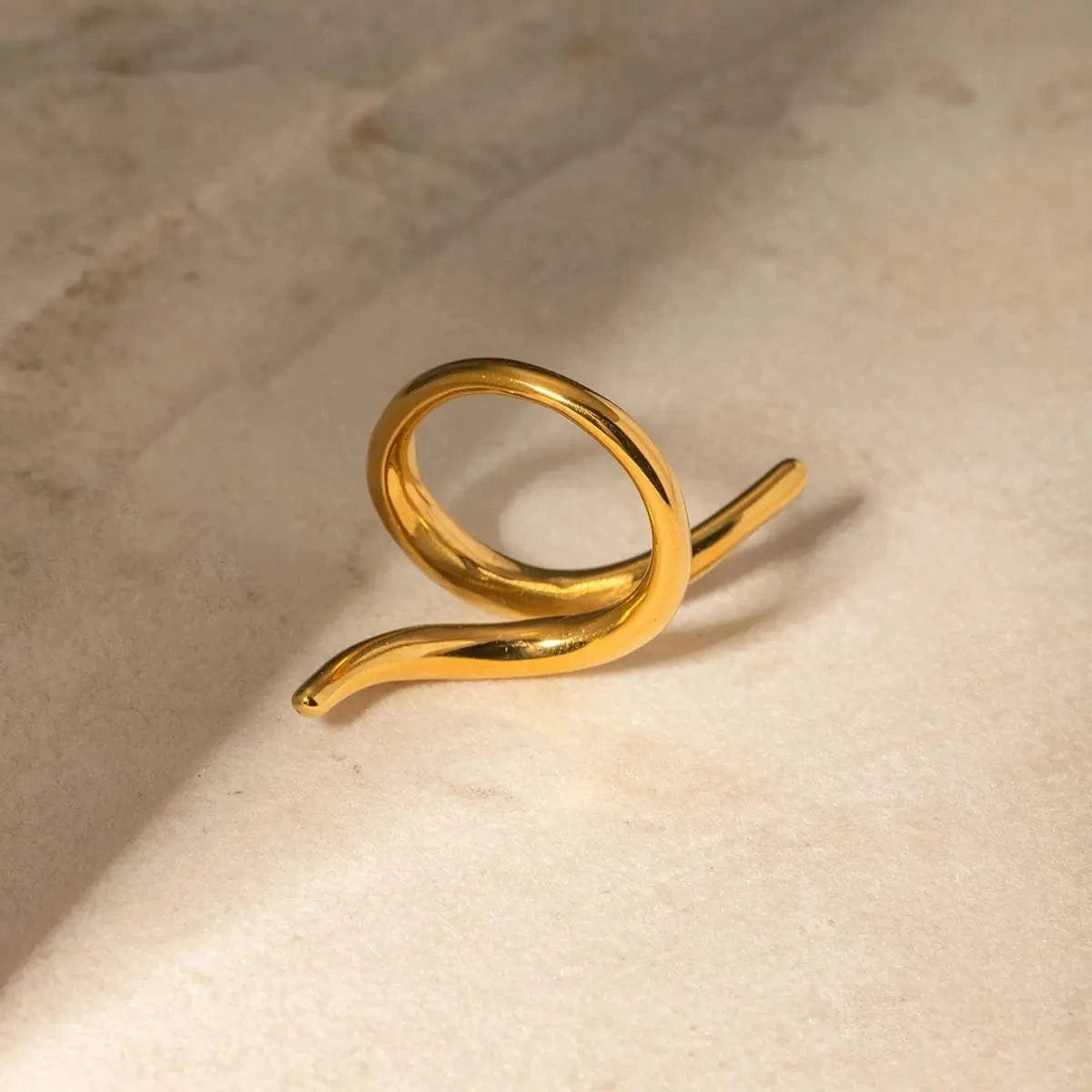 R2671 Fashion Jewelry 18K Gold Stainless Steel High Polish Smooth Twist Irregular Ring Women Daily Jewelry