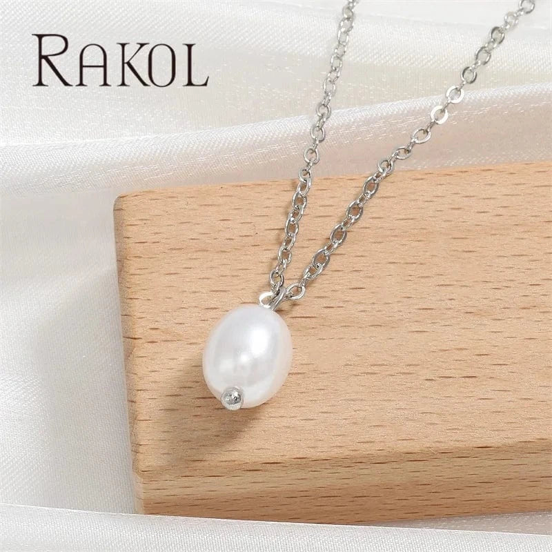 Rakol NP5215 Wholesale Tiny 18K Gold Pearl Necklace Fashion Dainty Pearls Pendant Choker Necklaces For Women Girl Jewelry