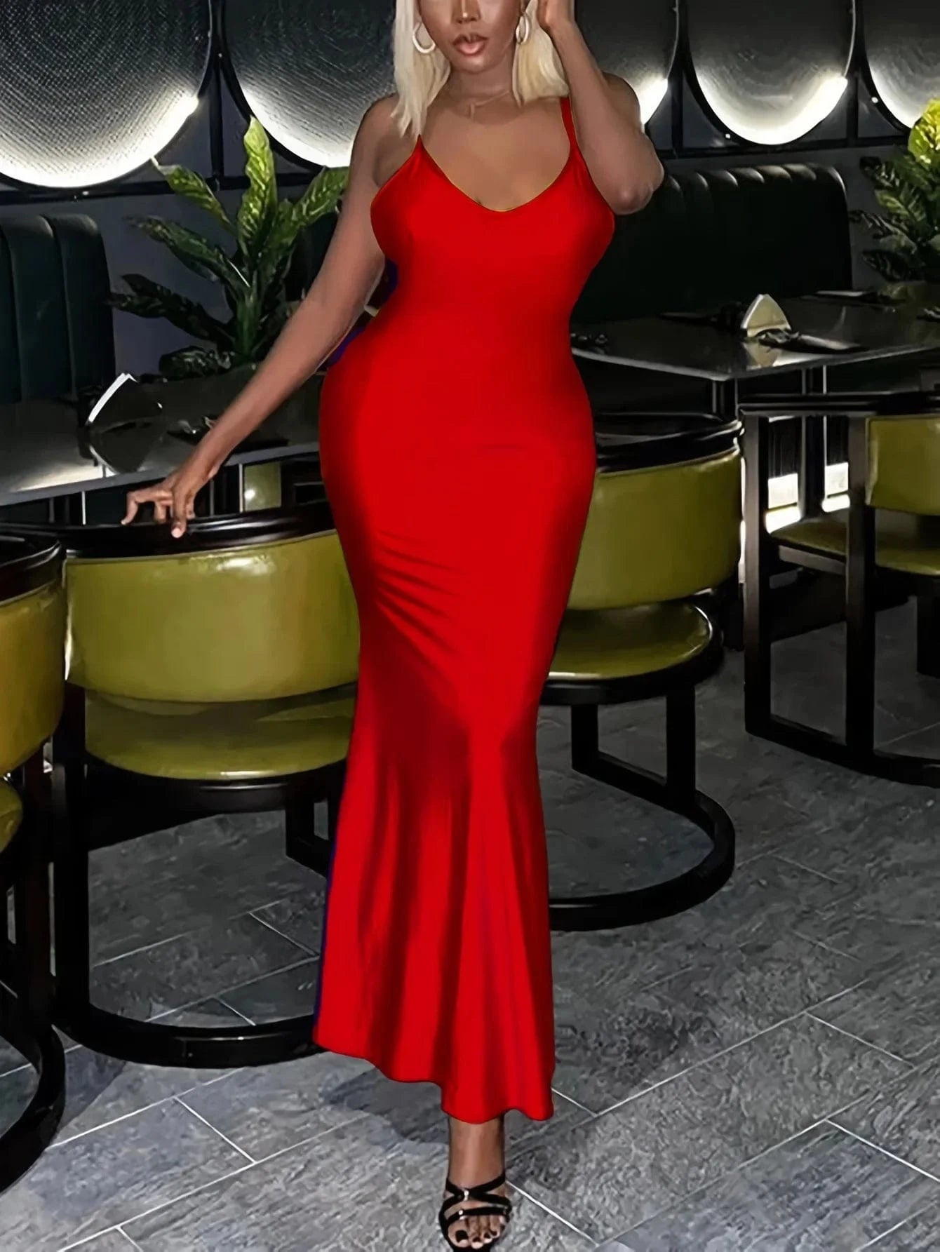 Red Spaghetti Strap Maxi Dress Women Sexy Sleevelss Backless Ruched Slim Robe Summer 2024 Party Clubwear
