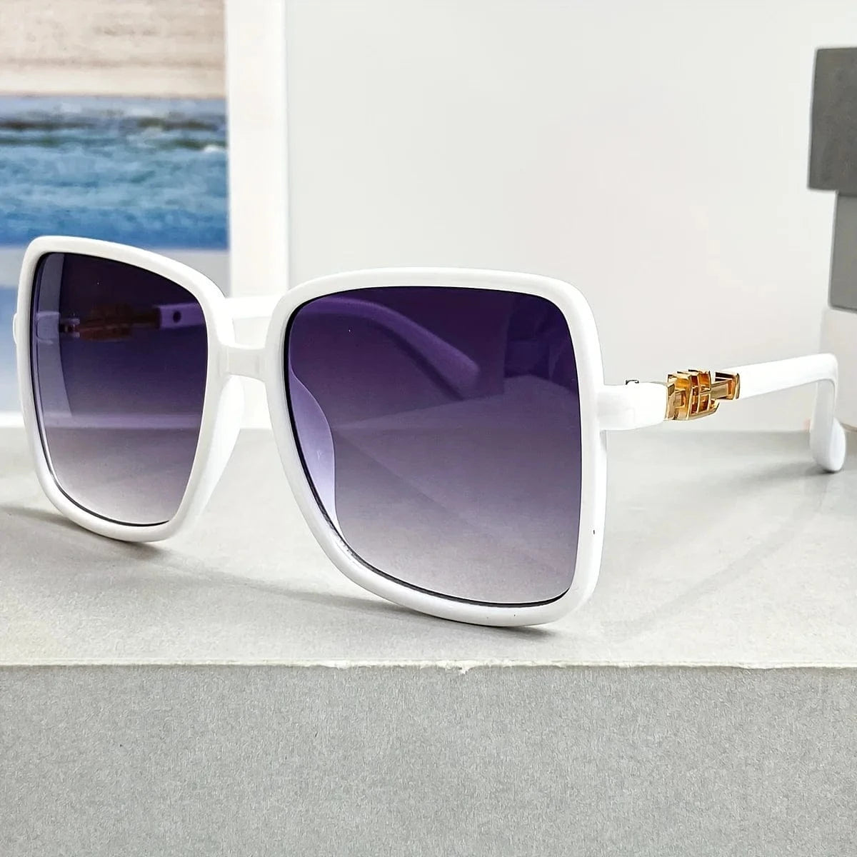 Retro 1970s Oversized Square Fashion Glasses - Blue & Pink Gradient Lenses, Metal Frame Unisex Fashion Glasses for Women