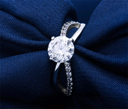 Ribbon connection surface inlaid engagement ring for wedding anniversary  between sincere love