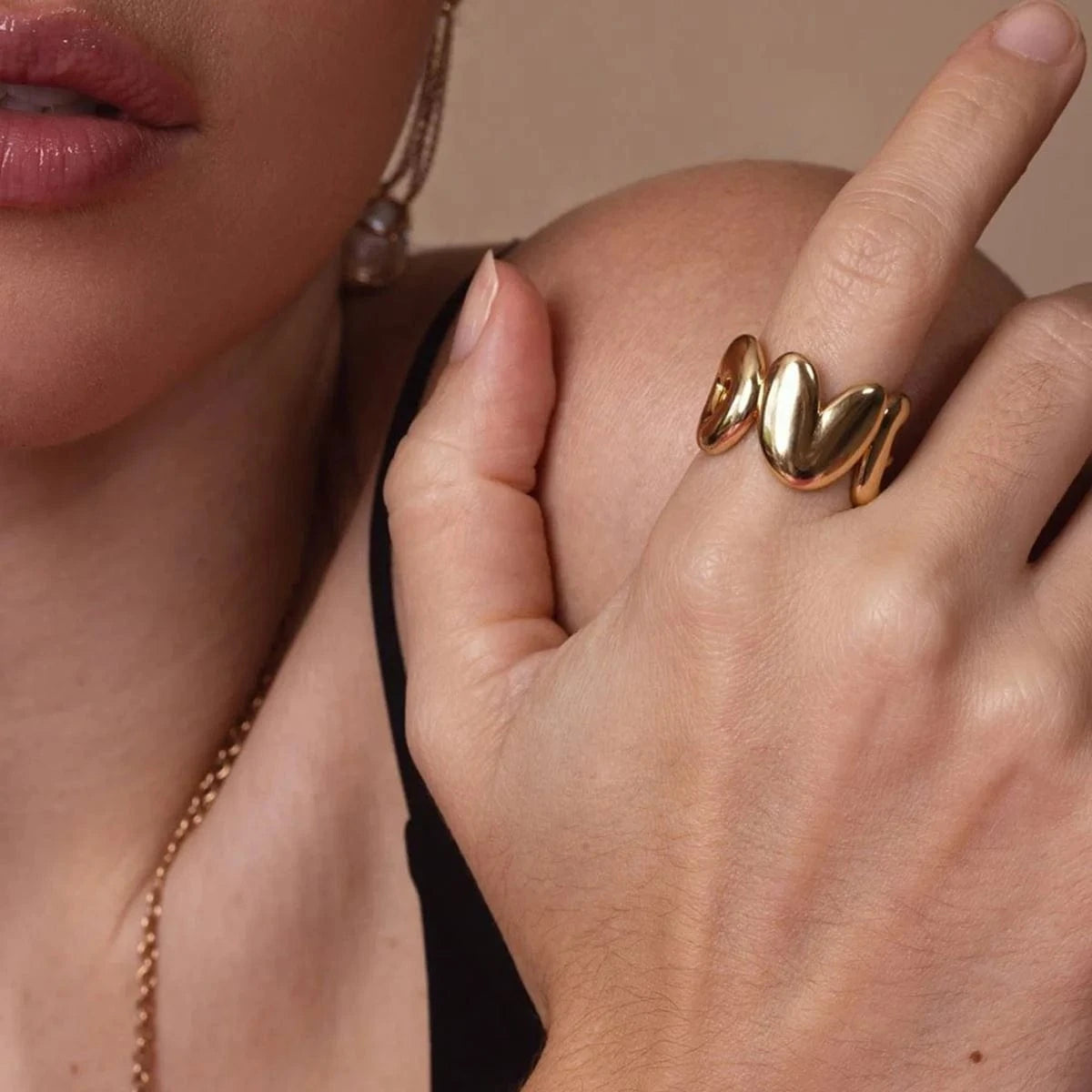 rings Gold-Plated Stainless-Steel LOVE Letter Inlaid Crystal Ring