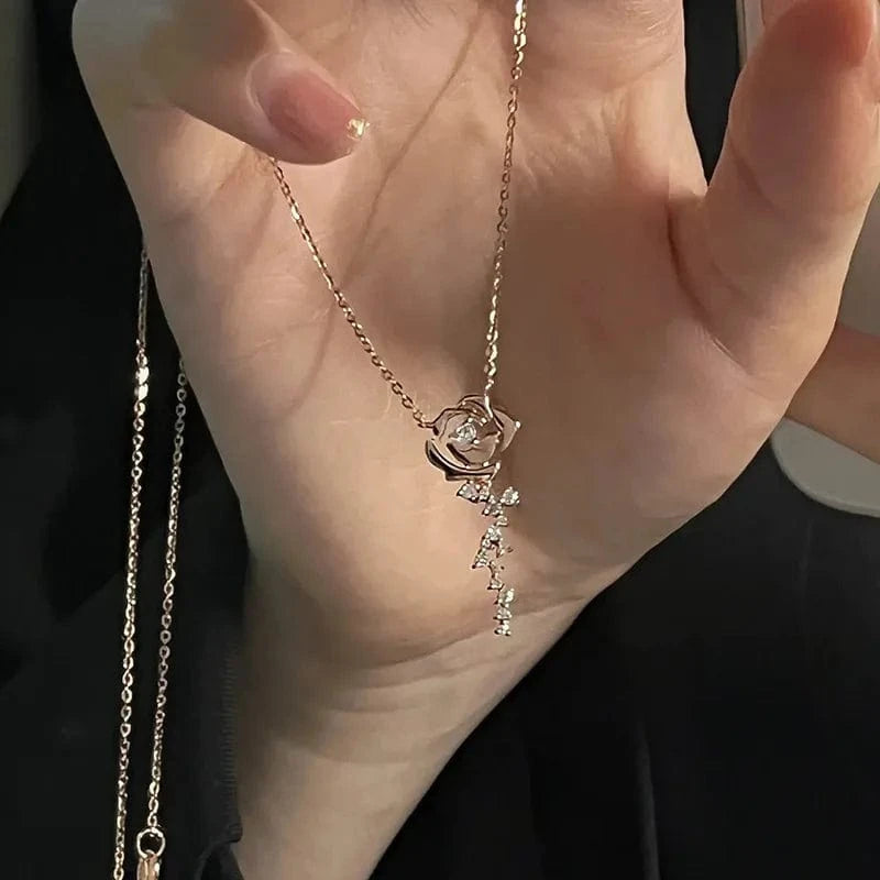 rose gold 2023 Eternal Rose With Necklace French Retro Dainty Flower Necklace Fashion  Simple Diamond Necklace Jewelry