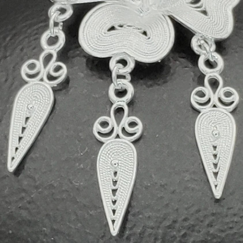 RTS Exquisite Natural Clover Flower Miao Jewelry Ethnic Handmade High Quality 999 Silver Drop Earrings