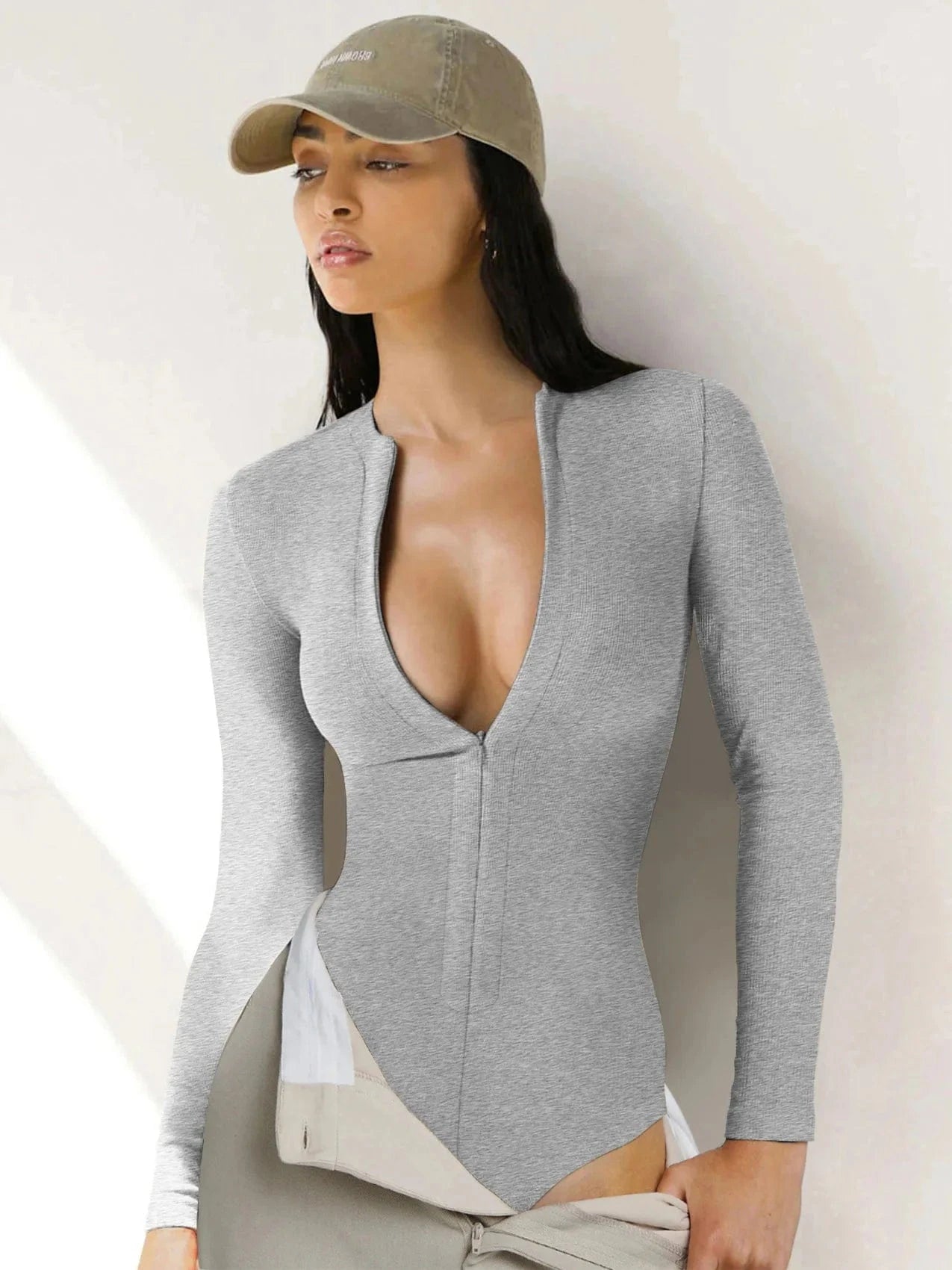 S / EKCW006 Ladies Casual Jumpsuits Ribbed Long Sleeve Sexy Round Neck Deep V Zip Up Tops Bodysuits For Women