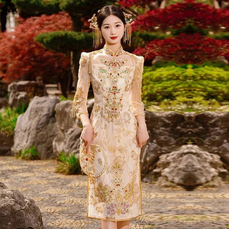 S0128G      Champagne color 2024 New women's spring bride married engaged in heavy workers golden show chinese wedding dress