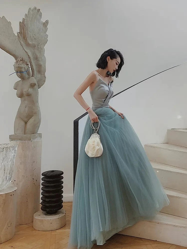 S1018T 2024 Elegant Royal Style Evening Dress High-Level Sense Host Classic Long Skirt Lace Decoration Half Sleeve Spring