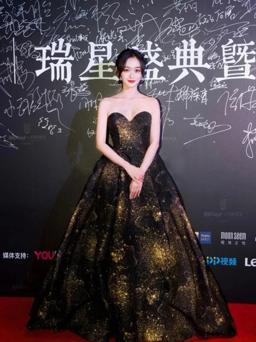 S1055T 2024  Elegant Royal Style Evening Dress High-Level Sense Host Classic Long Skirt Half Sleeve Spring Green Lace Appliques