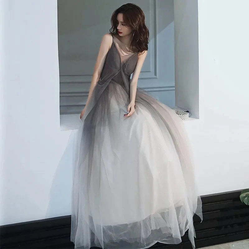 S1538T  2024 Royal Style Wedding Gown Fashionable Light Luxury Classic Elegant A-Line Lace Wrap Waistline Chapel Train Zipper