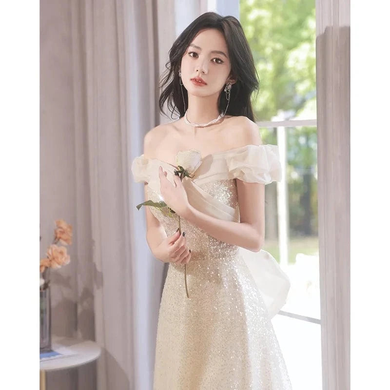 S1544T   2024 Classic Style A-Line Evening Dress Sexy Hollow Tight Bag Hip with Chapel Train Wrap & Lace Pattern Decoration