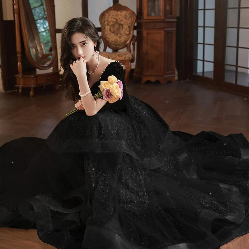 S1633T 2024 Women's Ball Gown Wedding Dress Classic Long-Sleeved Lace Chapel Train Royal Style Zipper Pattern Hot-Selling Wrap