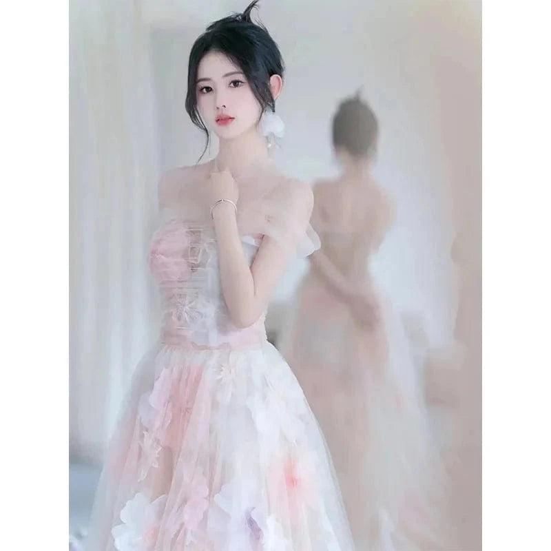 S8585F  2024 Classic Fairy-Style Shoulder Banquet  Hot-Selling New Design with Lace Pattern and Chapel Train Host Evening Dres