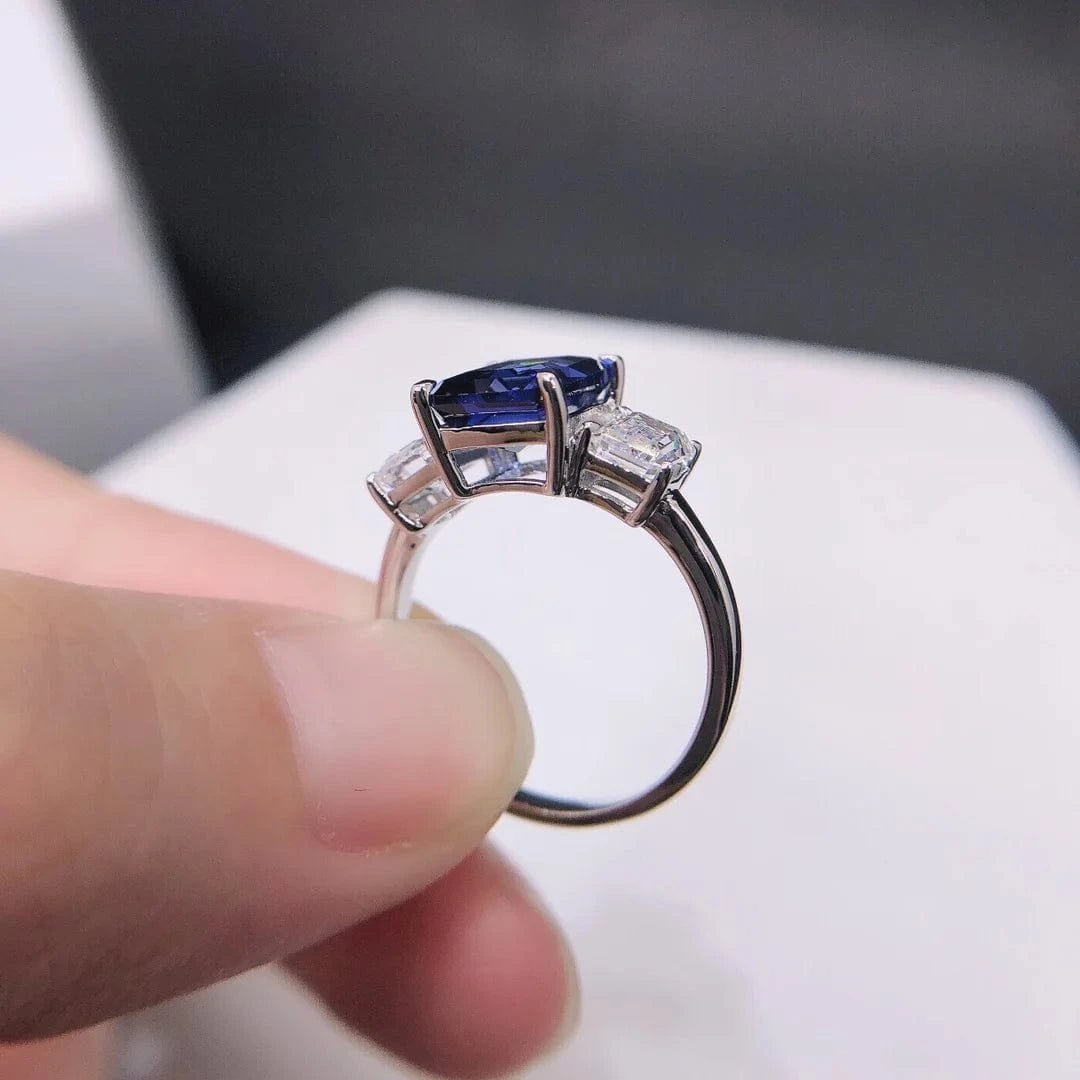 S925 Silver Fine Engagement Jewelry 0.5+2+0.5 ct Central Blue Emerald Moissanite Diamond Ring for Women