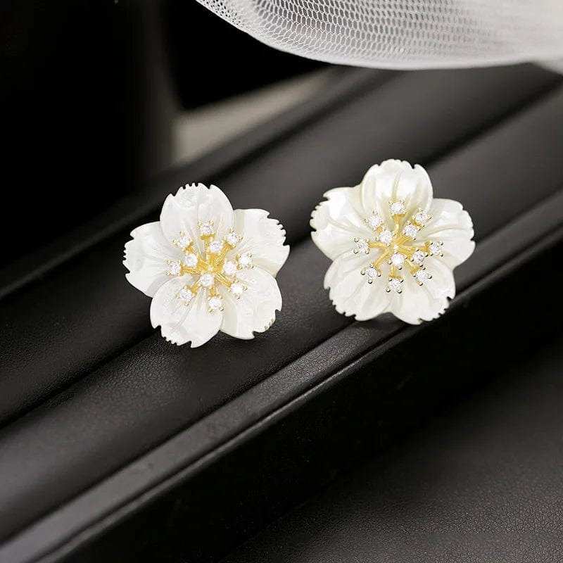S925 Silver Needle White Color Shell Flower Earrings For Women Wedding Party Jewelry Cz Zircon Floral Statement Stud Earrings
