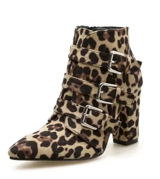 Second kill winter New belt buckle thick heel pointed wild short boots large size boots