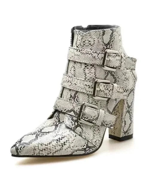 Second kill winter New belt buckle thick heel pointed wild short boots large size boots