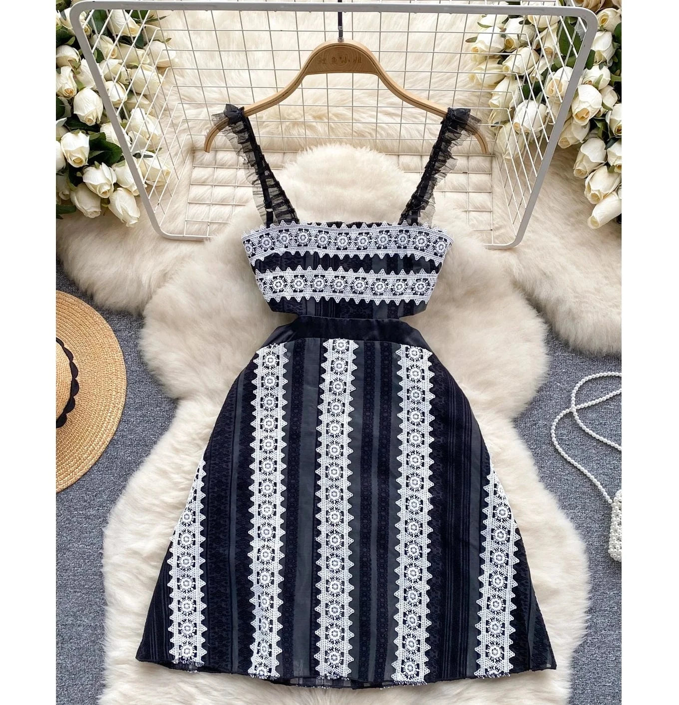 Senior Sense Wear With Sweet Lace Slip Dress Design Sense Of Color Contrast Patchwork Hollow Waist Dress Women