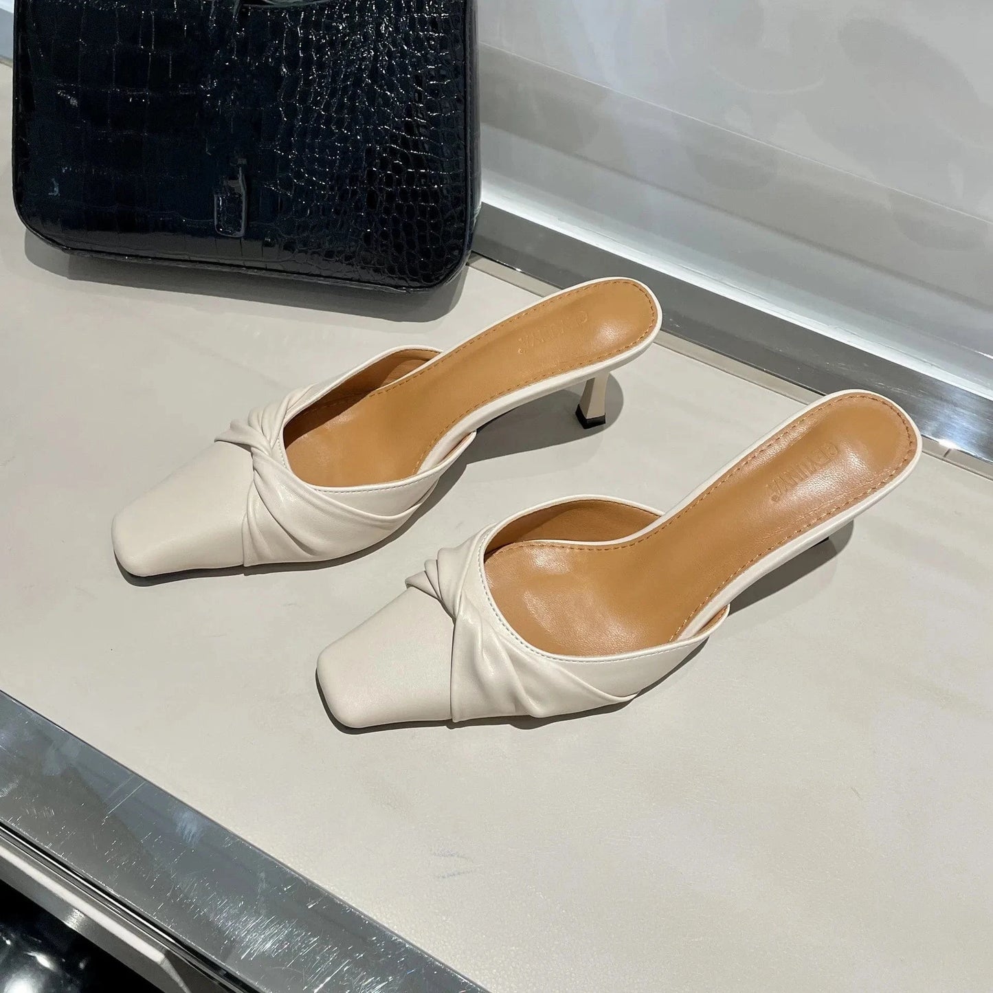 sh10965a Best selling ladies square toe sandals wholesale female summer sky blue leather slipper