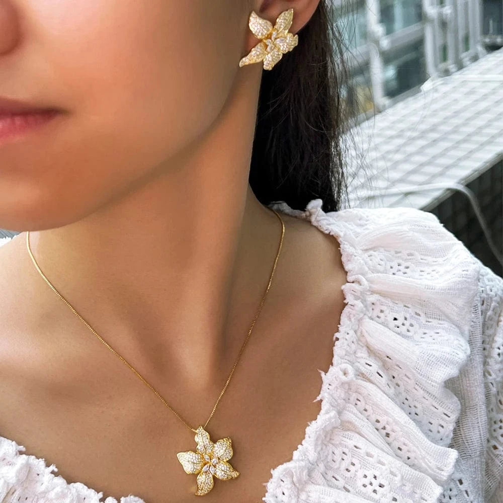 Shiny CZ Stone Big Flower Engagement African Fashion Jewelry Set for Women Micro Setting Zircon Flowers Necklace and Earrings