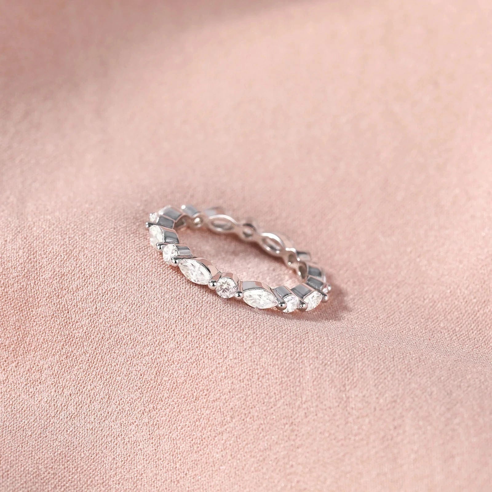 Somen Fashion Luxury Jewelry 2mm Marquise and Round Cut Zircon Band 925 Sterling Silver Rings for Women Wedding