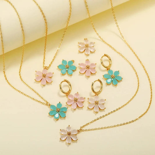 SP Korean Style 18k Gold Zircon Flower Pendant Jewelry Necklace For Women