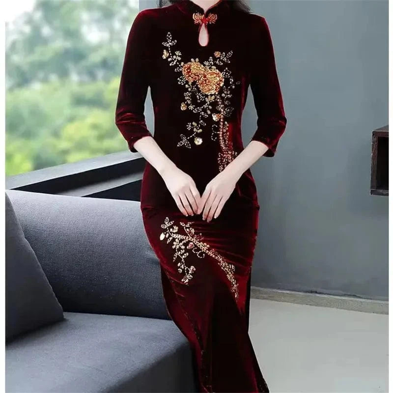 Spring Autumn Women New Embroidered Gold Velvet Cheongsam High-end Temperament Fashionable Wedding Dress Slim Bag Hip Slit Skirt
