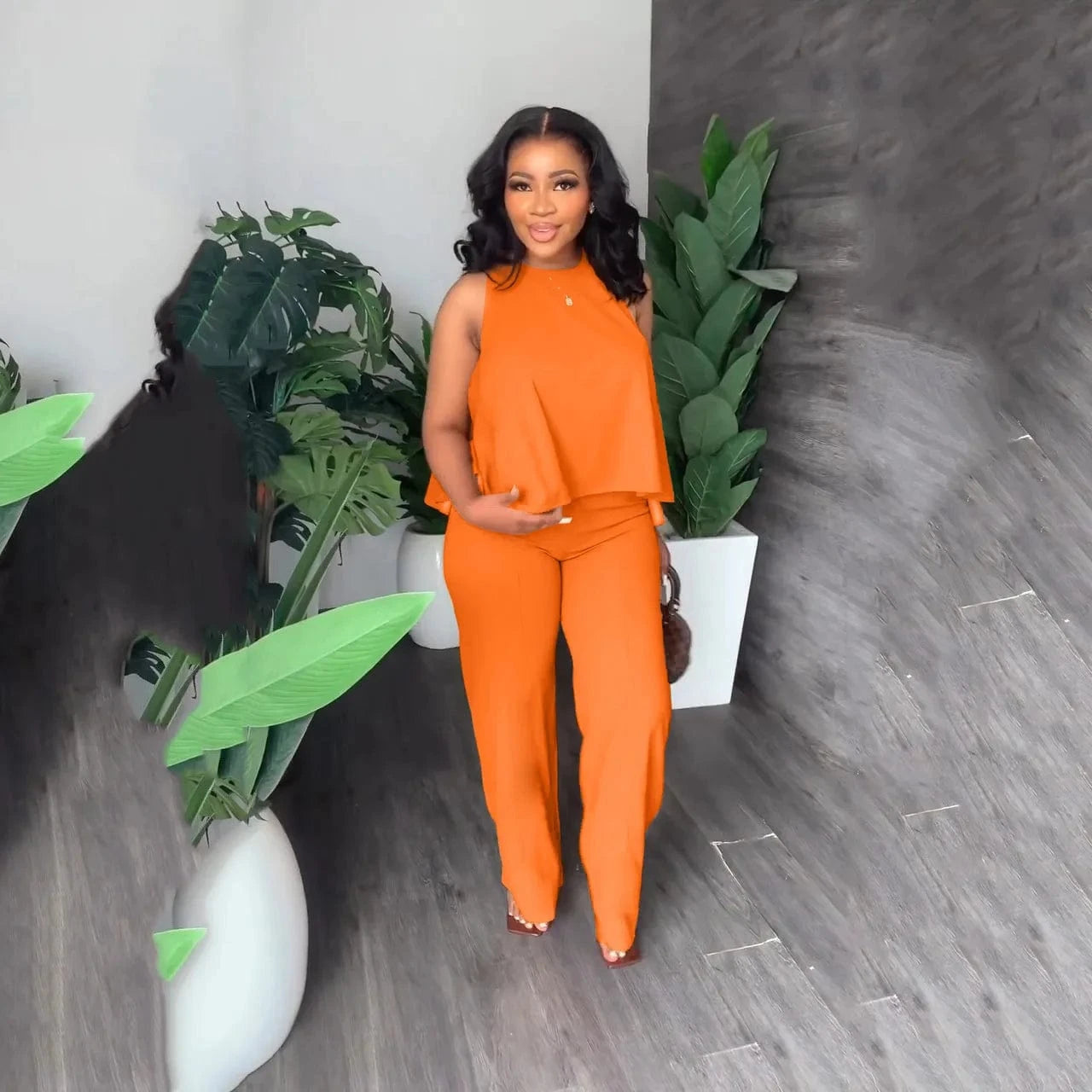 Summer 2024 New Solid color Round neck suit slepless puller top Two-piece set of elastic-waisted Wide-leg pants