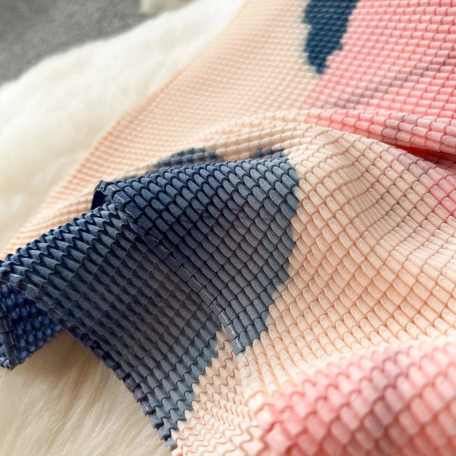 Summer Contrast Color Miyake 2 Pieces Set Women's Short Sleeve High Stretch Pullover Shirt Top＋Long Pleated Chiffon Skirt Suit