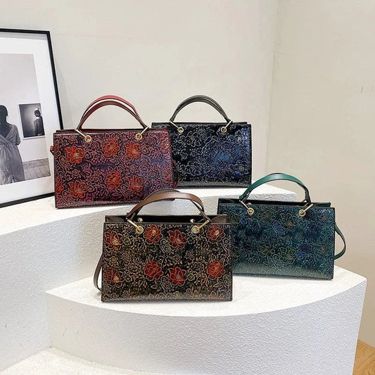 The new fashion handbags 2024 Light Lady Temperament Luxury Bags Lady Design Purses For Females
