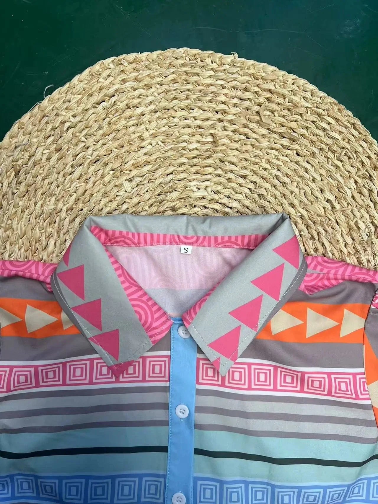 The new summer vacation style French sweet princess sleeve geometric print shirt dress is suitable for casual vacations