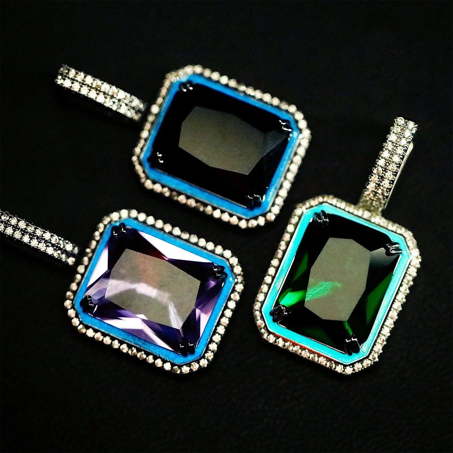 Top Icy Simple Design 18K Gold Plated Luminous Gemstone Pendant Hip Hop Jewelry Square Colorful 5A CZ Gem Pendant Necklace Women