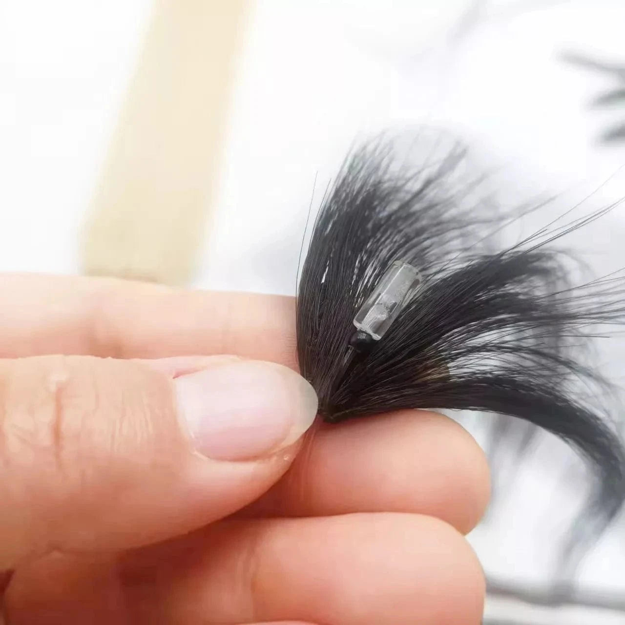 top invisible extensions natural wave  high comfort and 100% cuticle anglied human hair  h6 feather extension