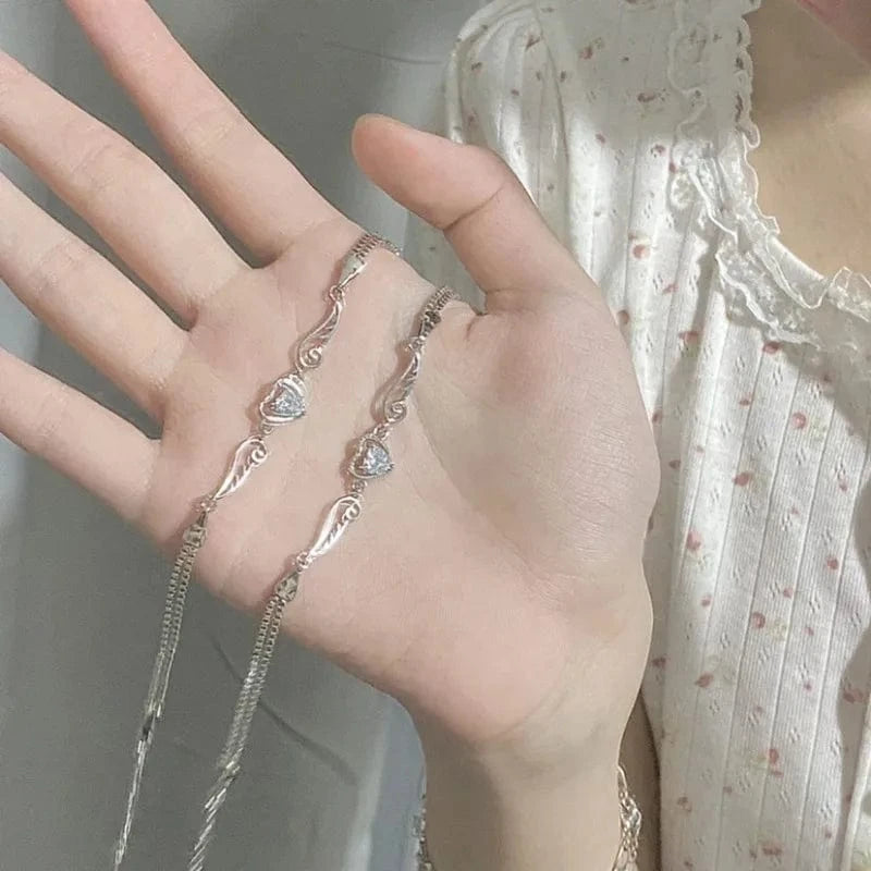 Trendy / AS Photo Versatile Women's Diamond Bracelet Latest 2024 Model Angel Wing Bracelet Heart Shaped Bracelet