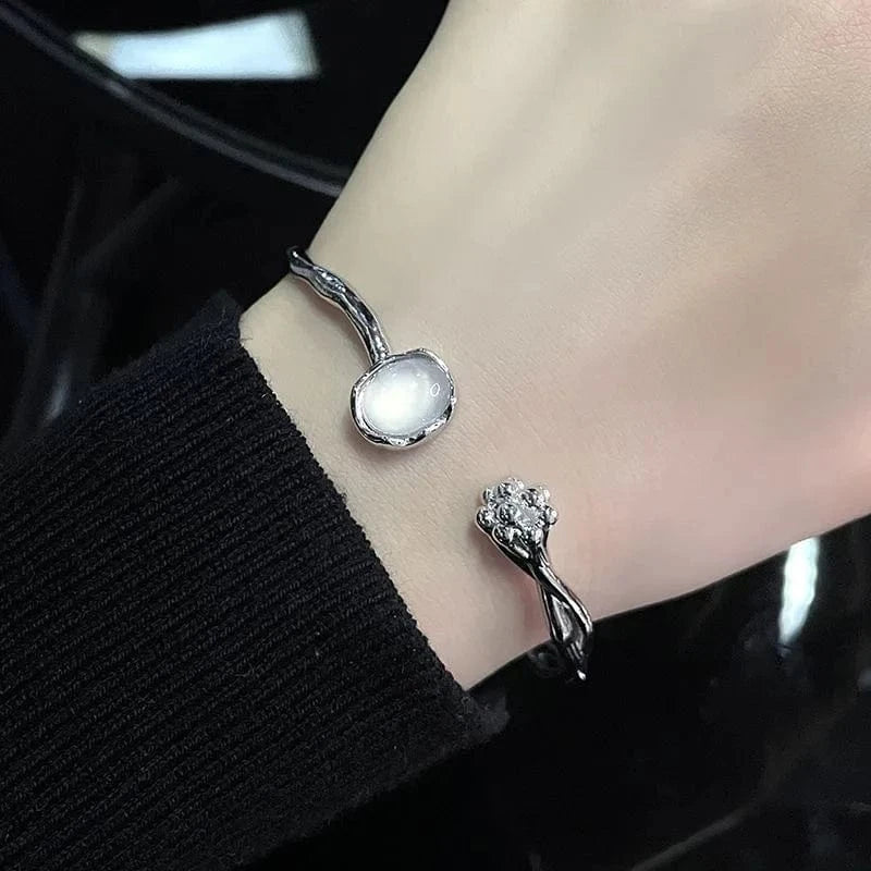 Trendy / Bracelet Personalised Bracelet Moonlight Stone Women Fashion Ring Opening French Gemstone Metal Bangle Ring Jewelry