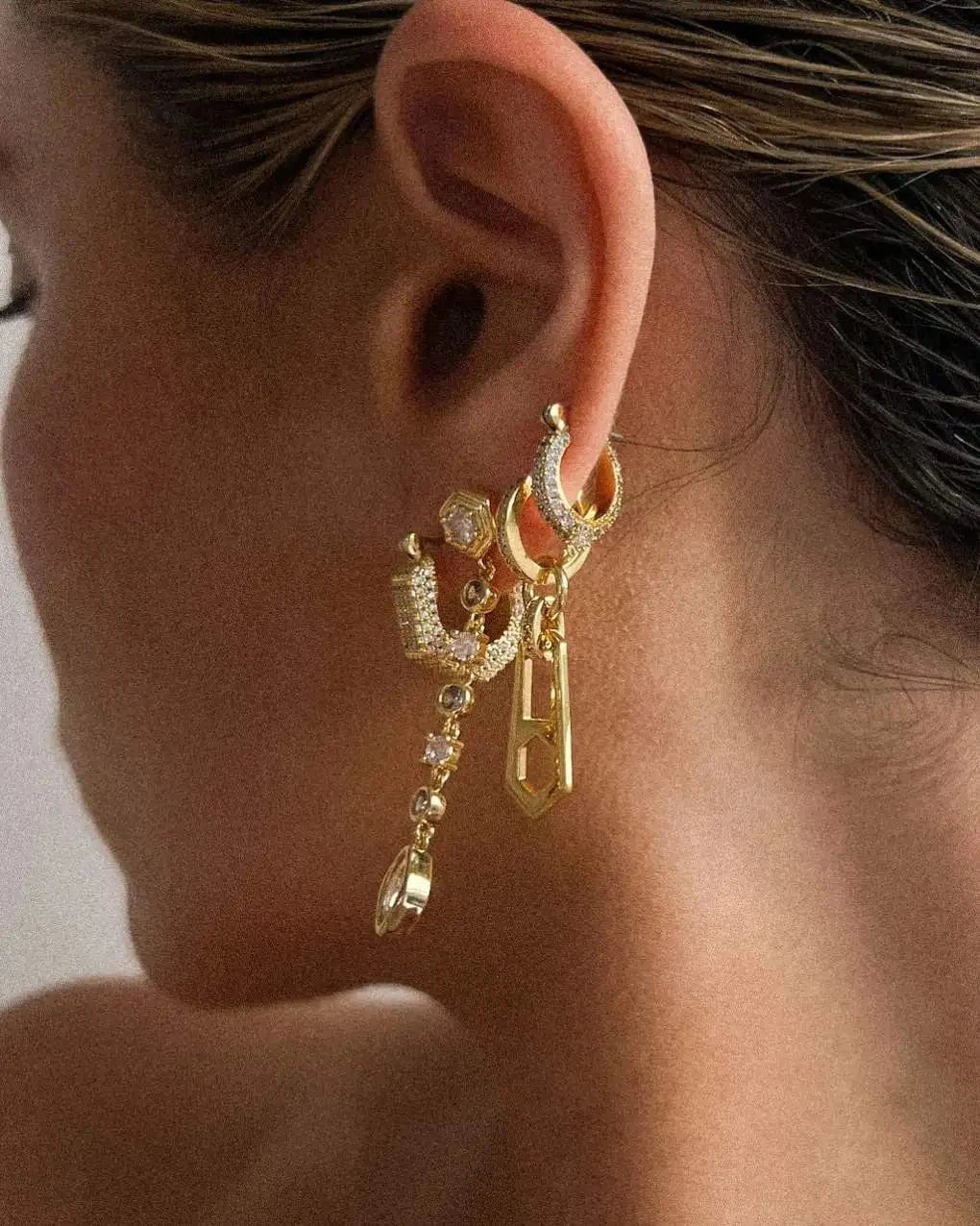 TRENDY / E2234 E2234 Vintage Full Of Shiny Zircon U-Shape Hoop Earrings Stainless Steel 18K Pvd Gold Plated High Quality Jewelry Gift