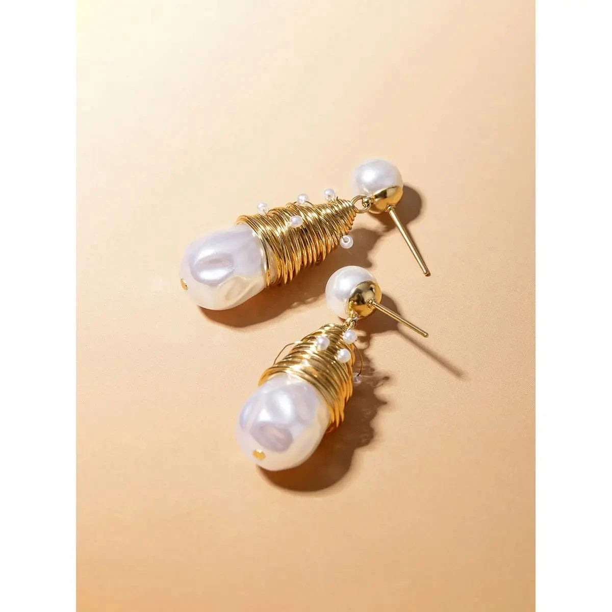 TRENDY / E2672 E2672 18K Gold Plated Stainless Steel Fashion Wrapped Pearl Earrings