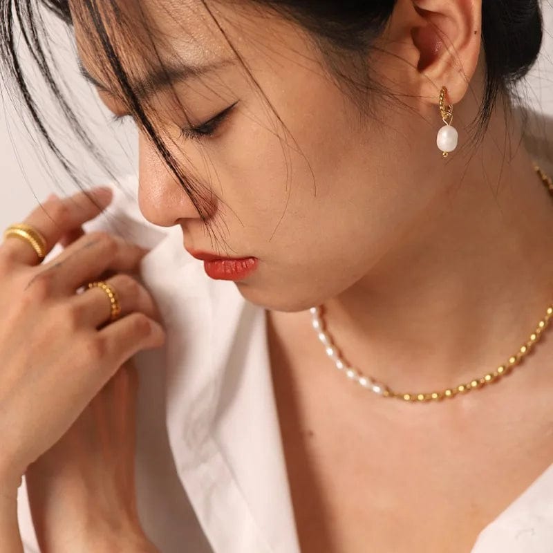 TRENDY / JDE202193 New Stylish French Style Freshwater Pearl Earrings Versatile Stainless Steel Earrings Women's 18K Gold Plated Earring