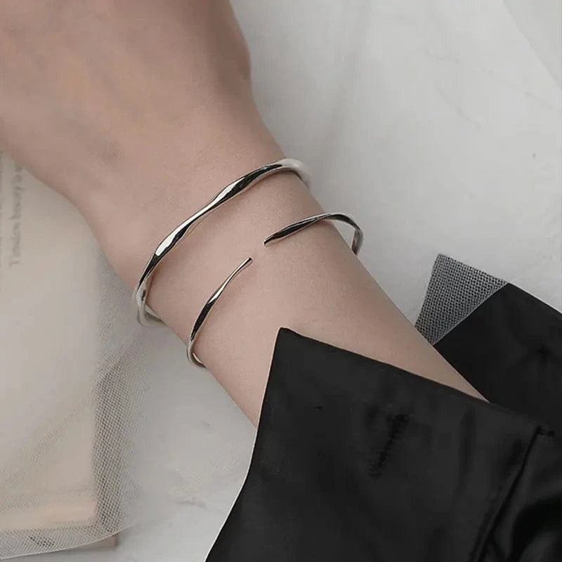 Trendy / SZ017 Mobius Bracelet Minimalist Style Circle Bracelet  Unique Silver Women's Bracelets High Grade Feeling Friend Open Bangle Bracelet