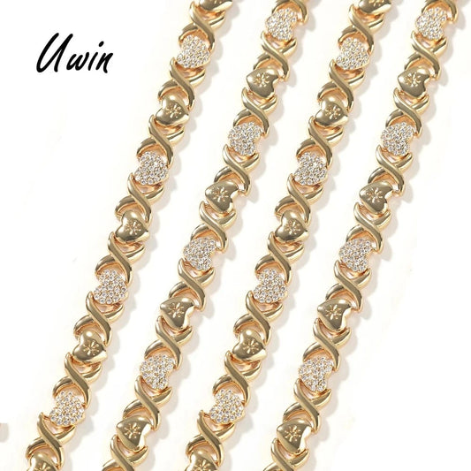 UWIN 2025 Diamond-Cut Hearts Stampato Bracelet 18K Gold Iced Out Heart and Kisses XO Chain Bracelet