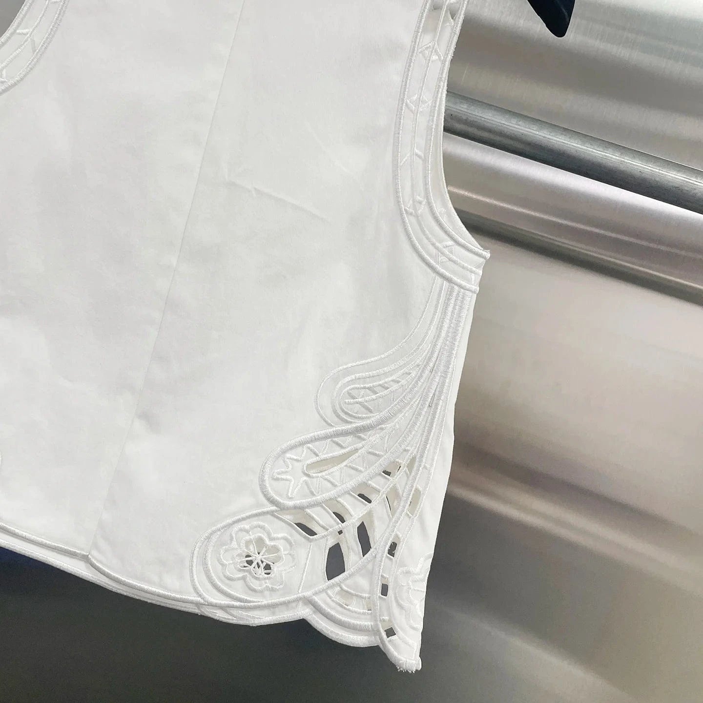 VGH Casual Two Piece Sets for Women O Neck Sleeveless Vest Hollow Out High Wasit Holiday Style Wide Leg Trousers Suit Female New