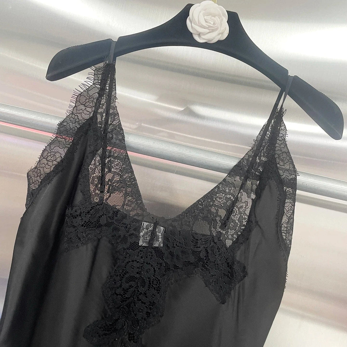 VGH Sexy Loose Patchowrk Lace Vest for Women V Neck Sleeveless Backless Temperament Home Style Tank Top Female Summer Clothing