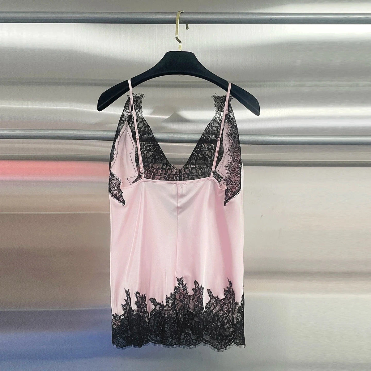 VGH Sexy Loose Patchowrk Lace Vest for Women V Neck Sleeveless Backless Temperament Home Style Tank Top Female Summer Clothing