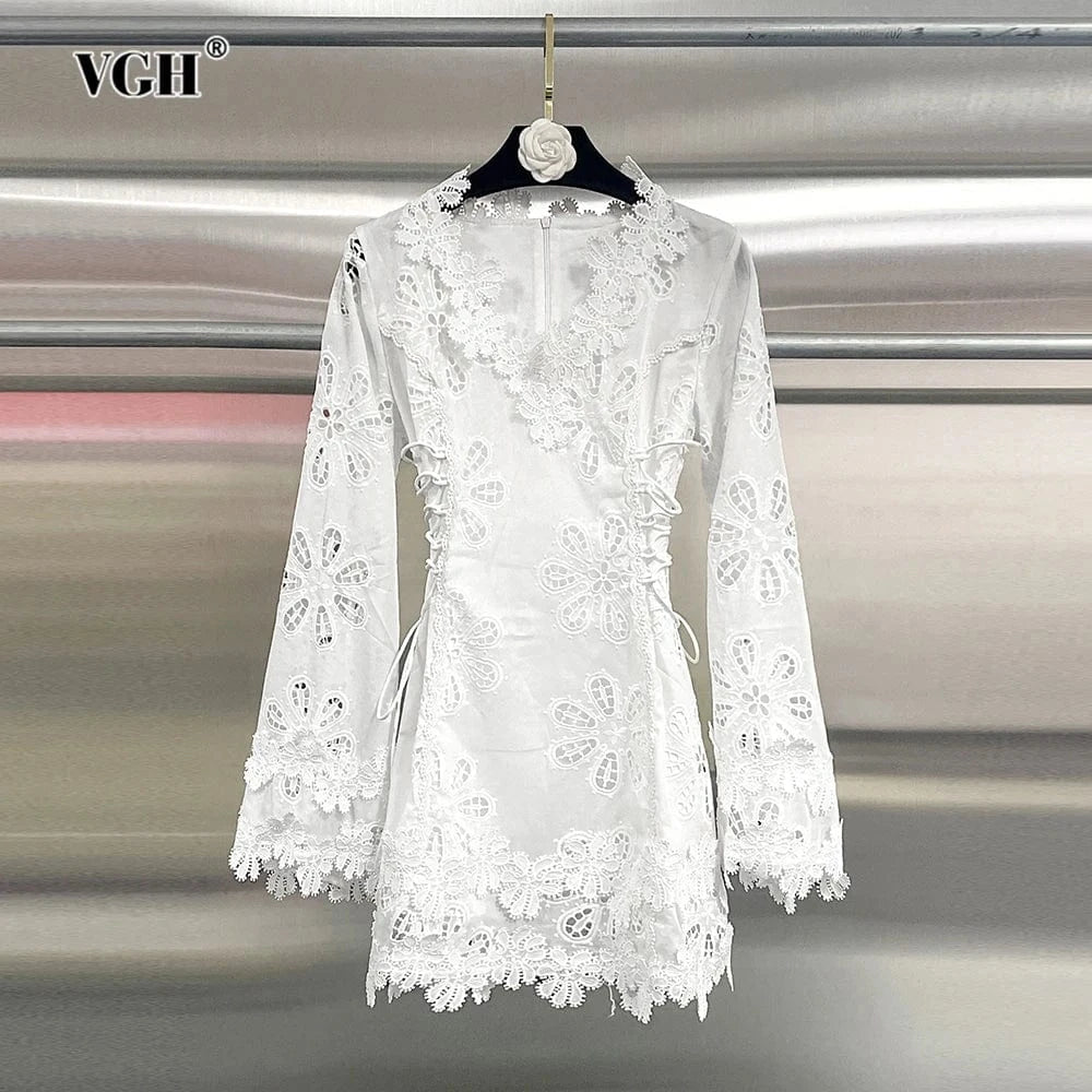 VGH Solid Elegant Spliced Appliques Hollow Dresses for Women V Neck Flare Sleeveless High Waist Temperament Short Dress Female