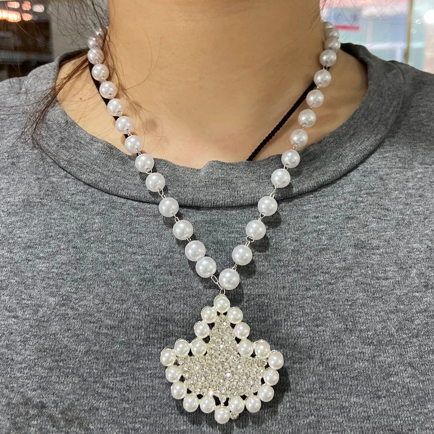 vintage / 20inches / 45cm Pearl Chain Alpha Kappa A Necklace Sorority Paraphernalia Gift Rhinestone Brooch Sparkling Faux Pearl Brooch Pin Jewelry