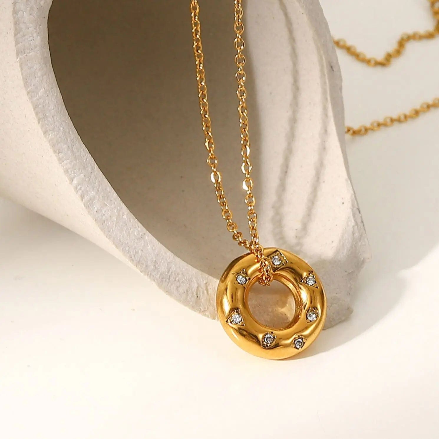 Waterproof / 18inches / N2493 N2493 18k Gold Plated Stainless Steel Tarnish Free Cubic Zirconia Circle Hollow Pendant Necklace