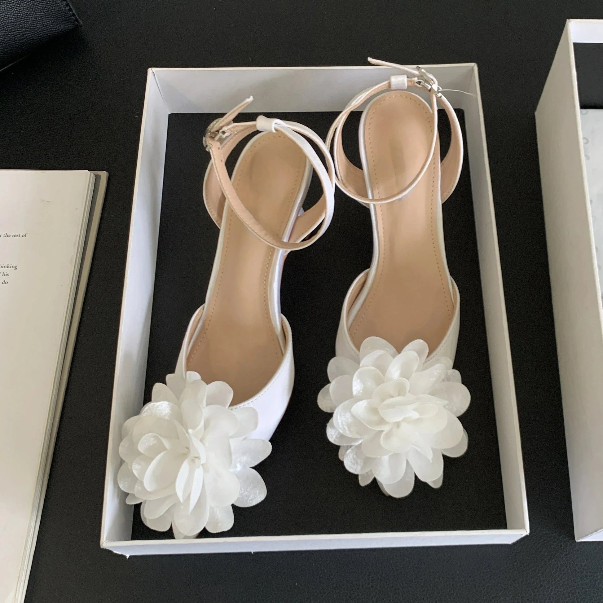 White Flower Pumps New arrival womens wedding shoes Bride High heels platform shoes for woman ladies party dress shoes